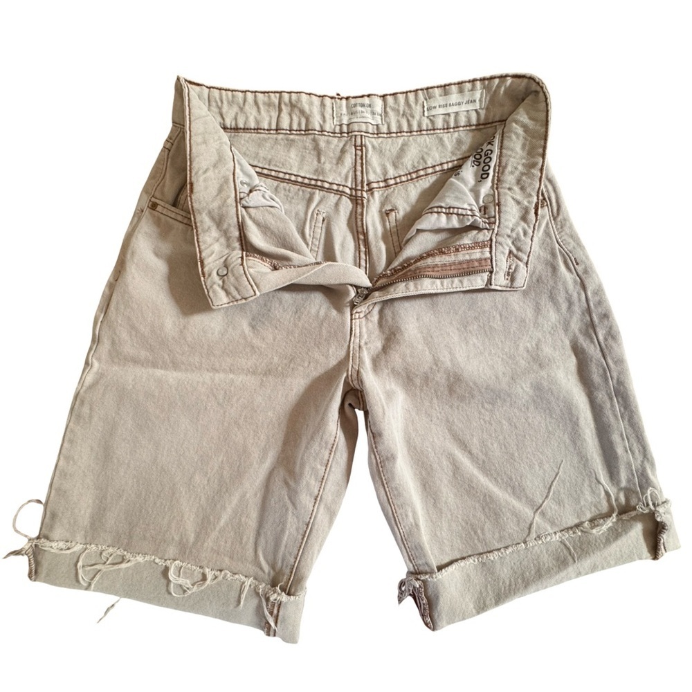 Cotton On Low-Rise Baggy Jean Bermuda Shorts in Tan - Picture 3 of 9